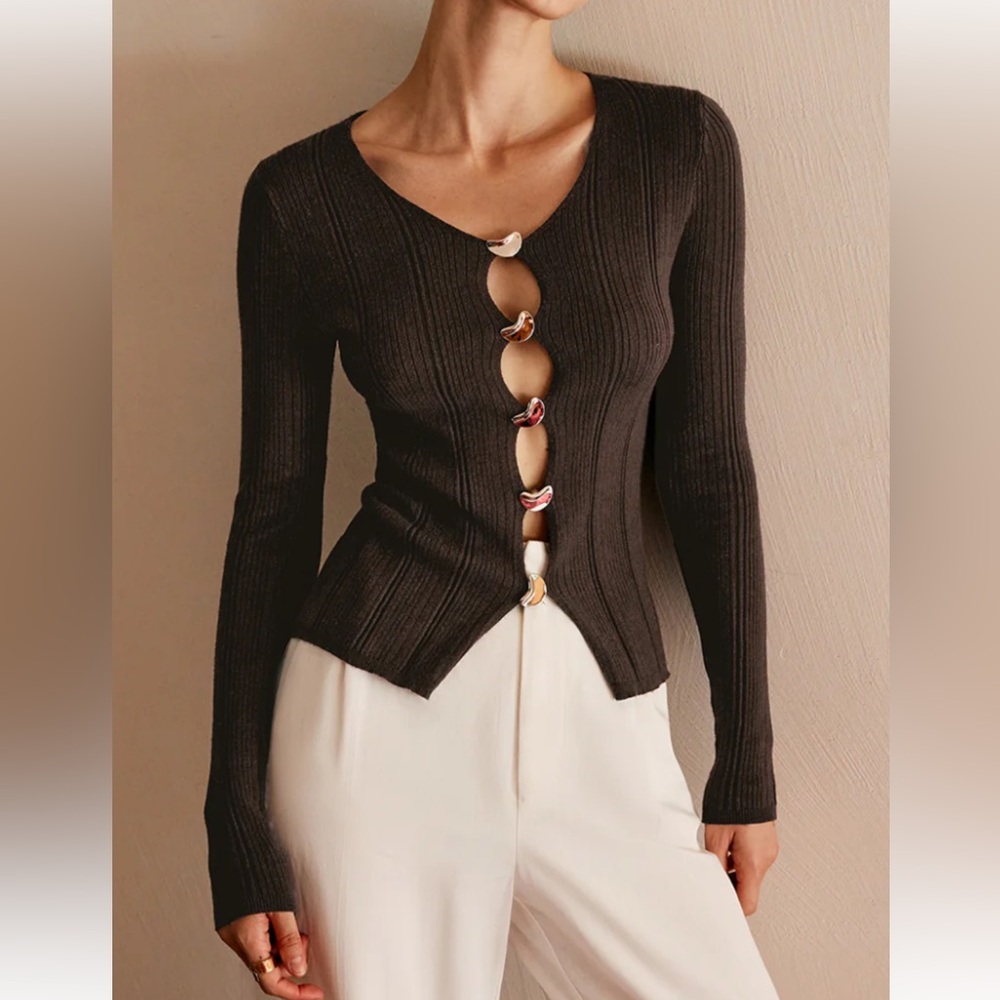 Commense Cut Out Top